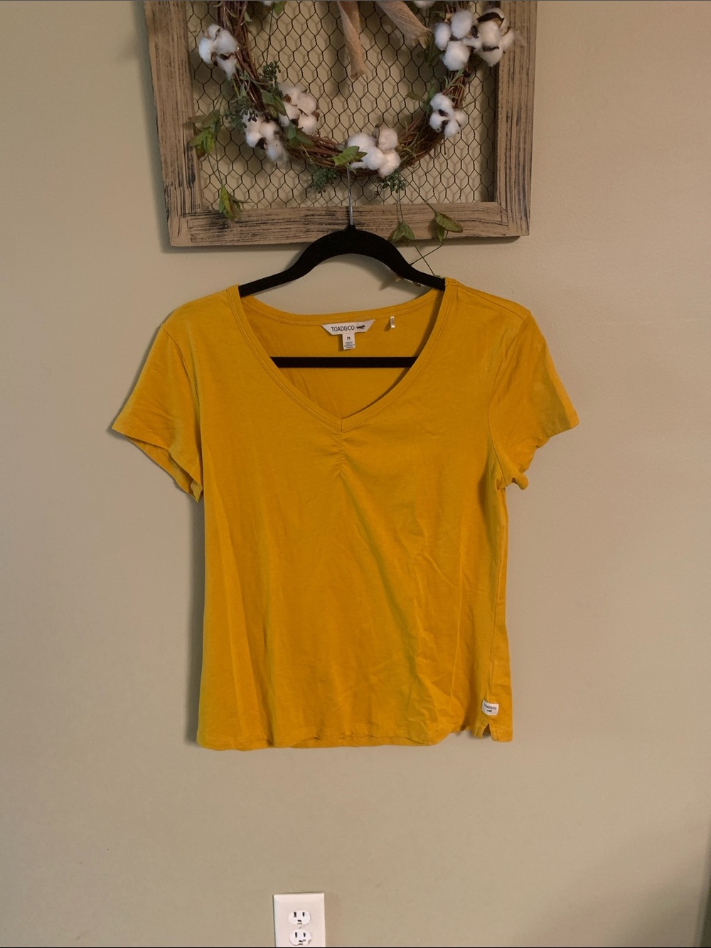 Toad&Co Women's Rosemarie V-Neck Short Sleeve Top - Mustard